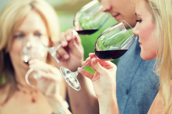 Cách phân biệt các loại rượu vang cho người sành điệu